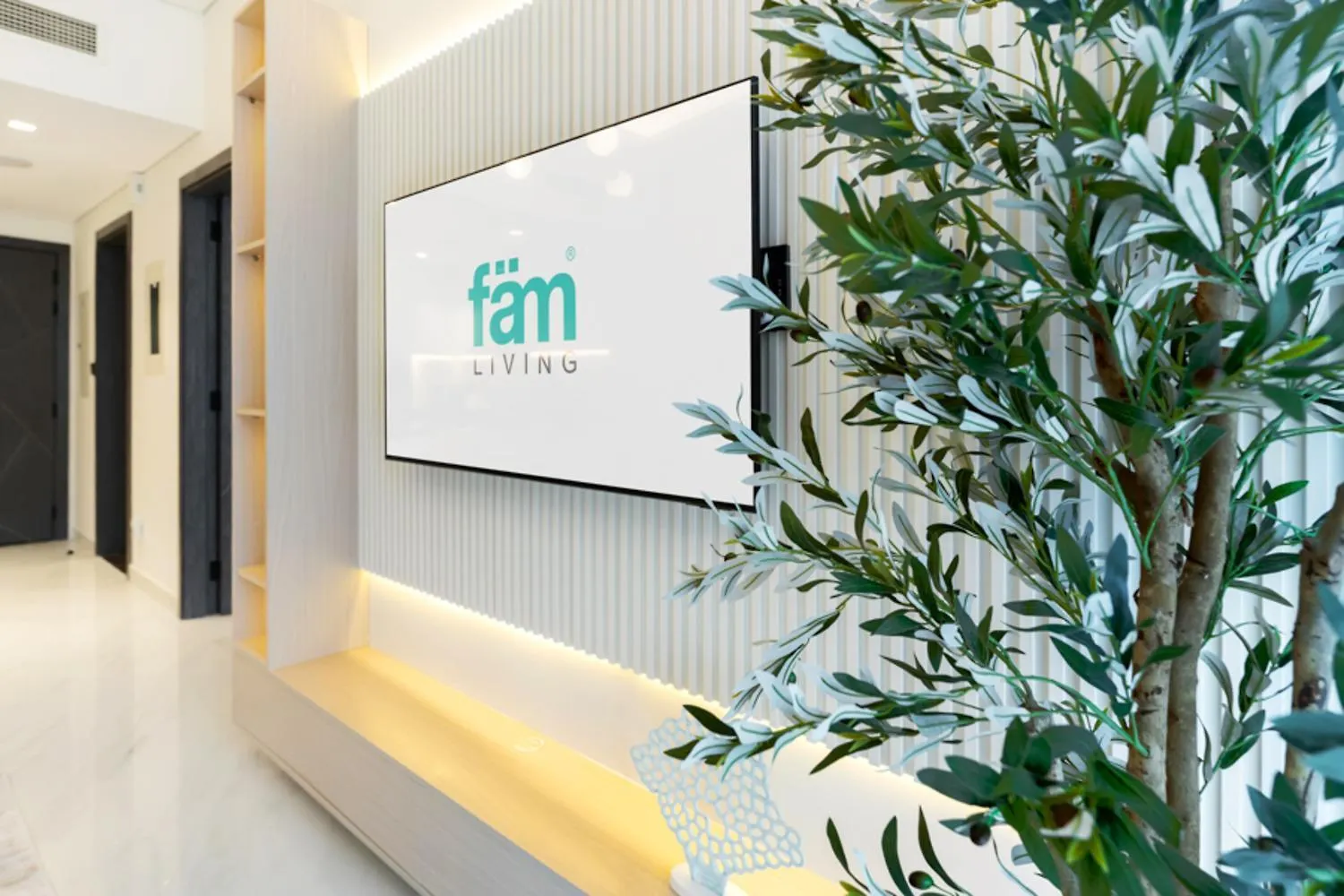 Fam Living - Samana Park Views - Brandnew 1Bed Apartment Dubai